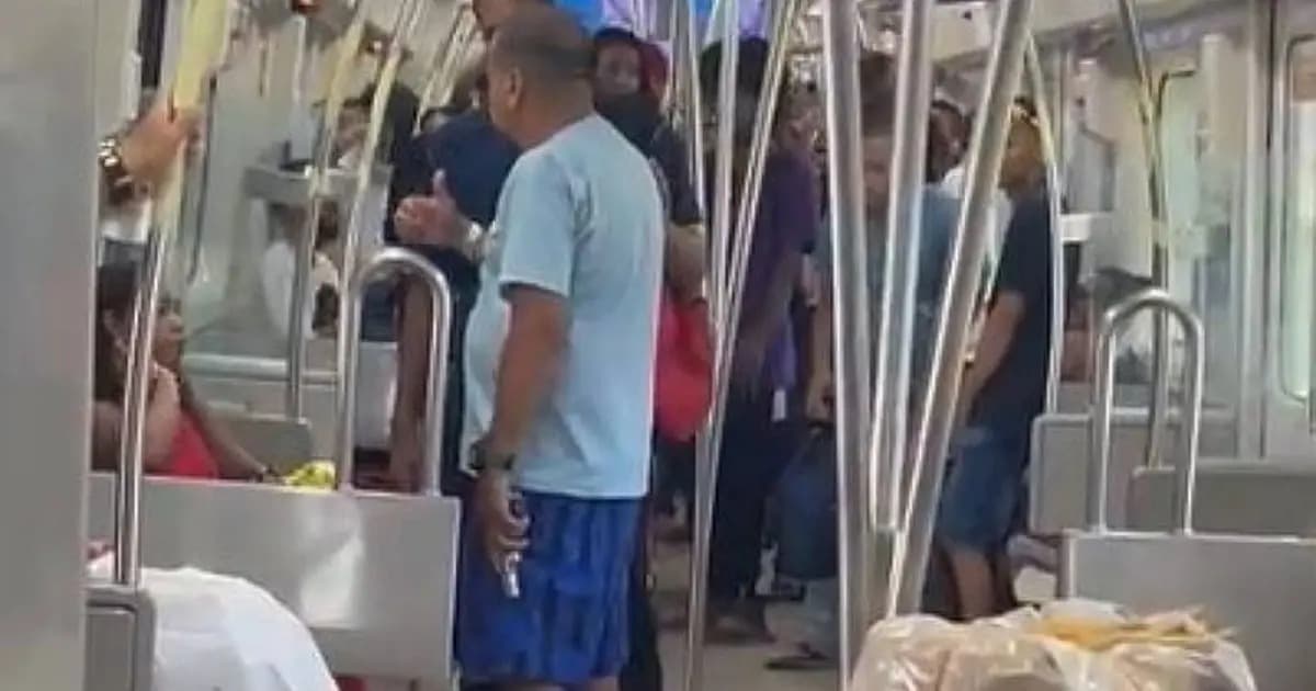 Imagem de CONFUSÃO: Policial saca arma durante briga entre vendedor e jovens no metrô de Salvador