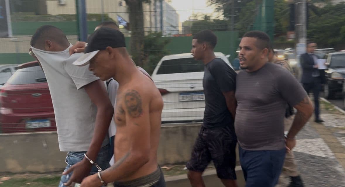 Imagem de QUARTETO FANTÁSTICO: traficantes são presos com drogas e balança de precisão no Carandiru por guarnições da 16ª CIPM